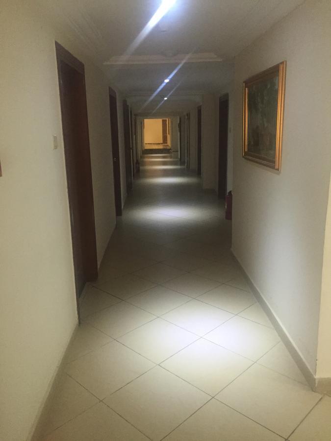 Ampomaah Hotel อักกรา ภายนอก รูปภาพ