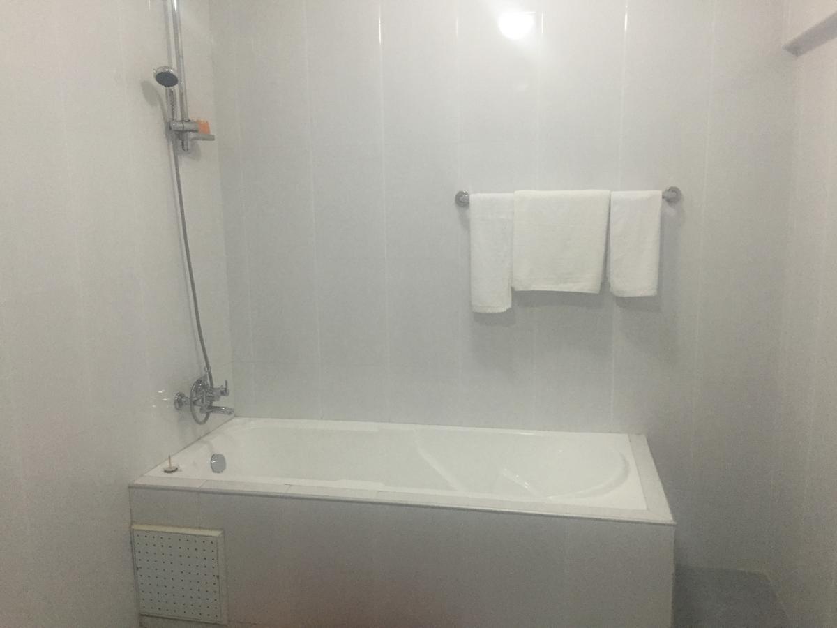 Ampomaah Hotel อักกรา ภายนอก รูปภาพ