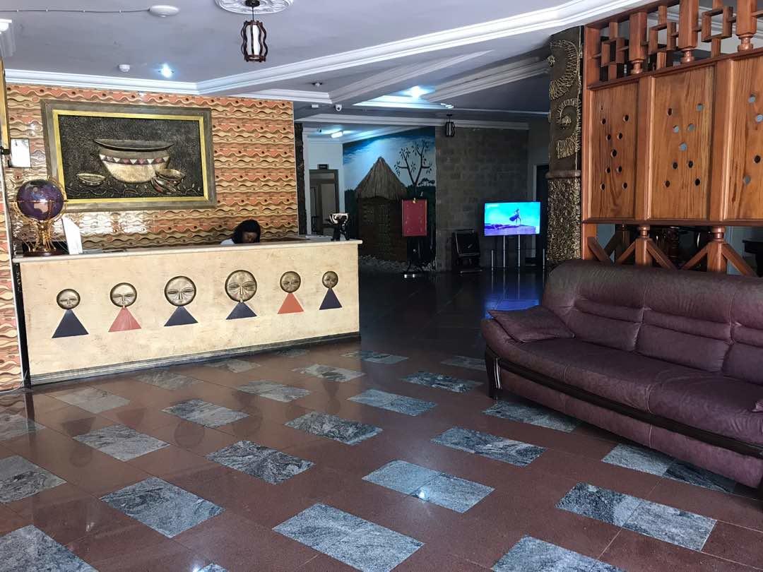 Ampomaah Hotel อักกรา ภายนอก รูปภาพ